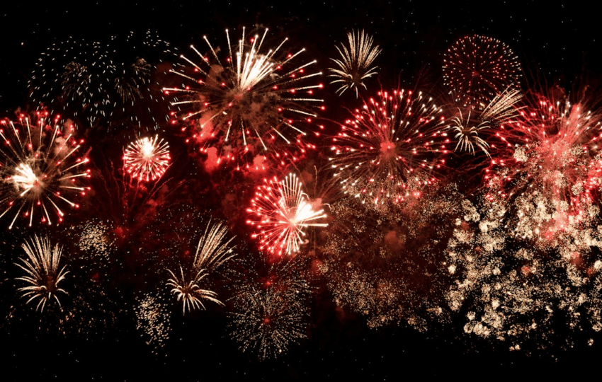 想放煙火卻怕違規？教你安全挑地點，公園、海邊都能浪漫放！